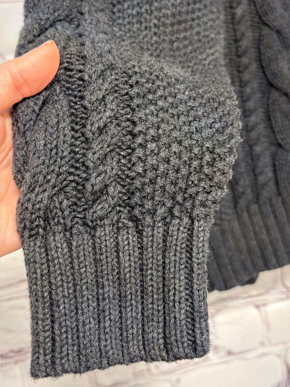 QUINCE OVERSIZED CABLE KNIT ORGANIC COTTON CARDIGAN CHUNKY V NECK WARM TIMELESS - Picture 4 of 11